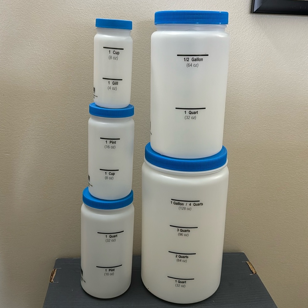 EAI Set of 5 Plastic Measuring Jars